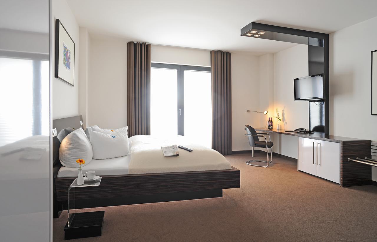 אוכטרופ Hotel Im Wigbold מראה חיצוני תמונה